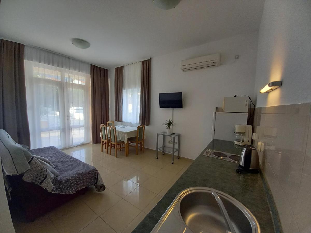 Apartments Villa Iva Оребич Екстер'єр фото