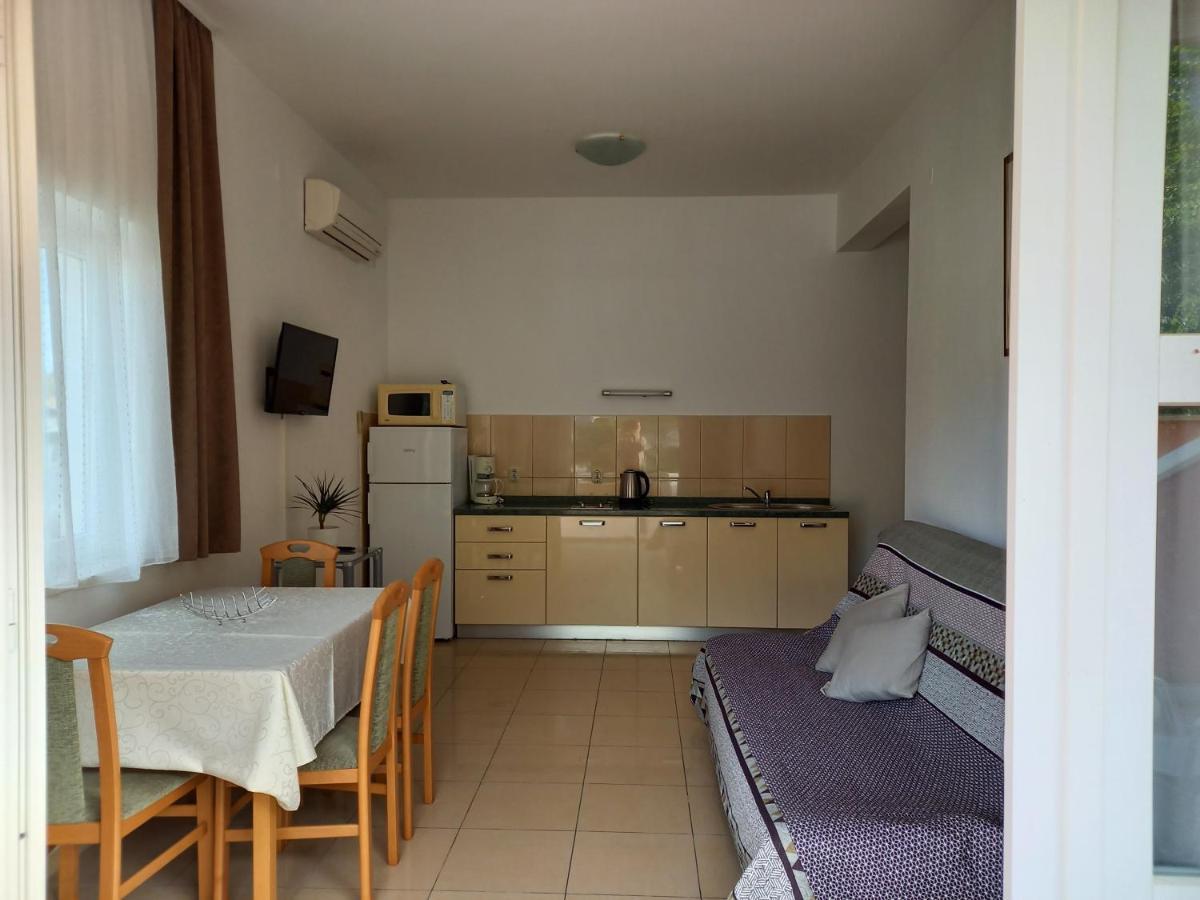 Apartments Villa Iva Оребич Екстер'єр фото