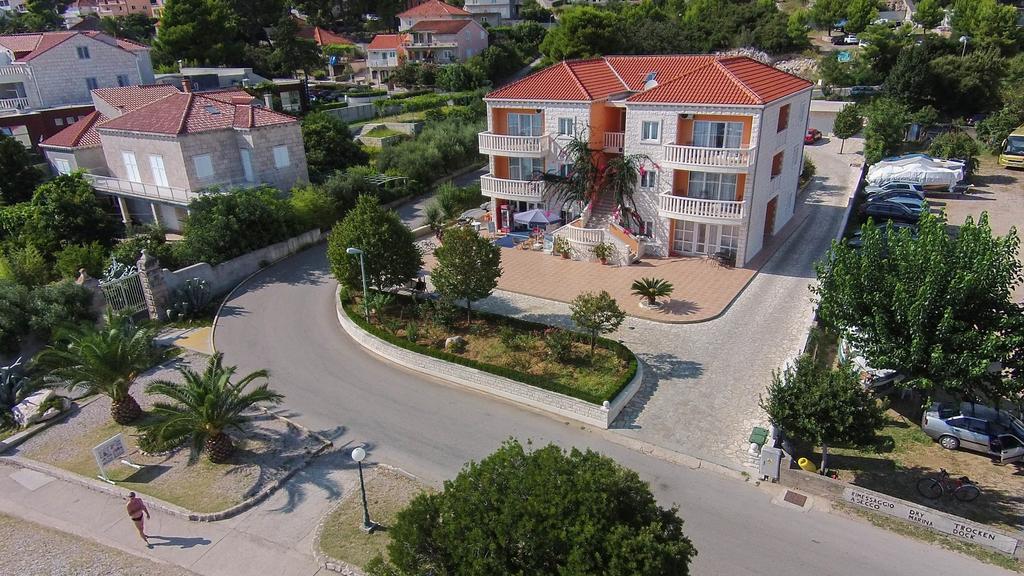 Apartments Villa Iva Оребич Екстер'єр фото